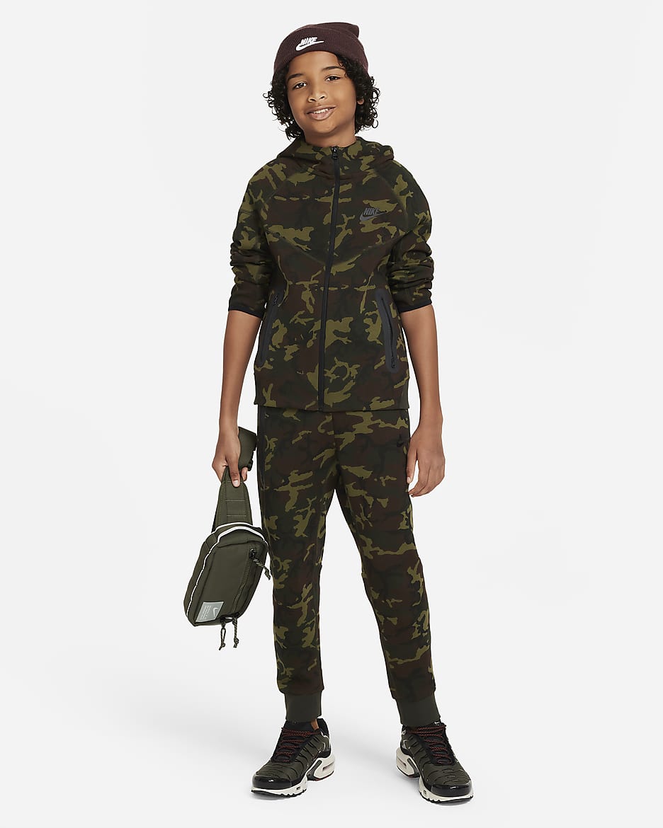 Kids nike camo tracksuit hotsell